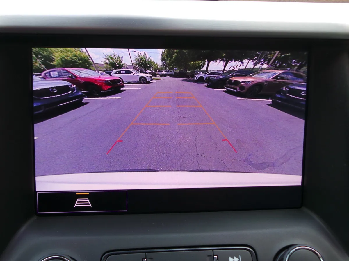 2022 GMC Acadia SLT thumbnail 12