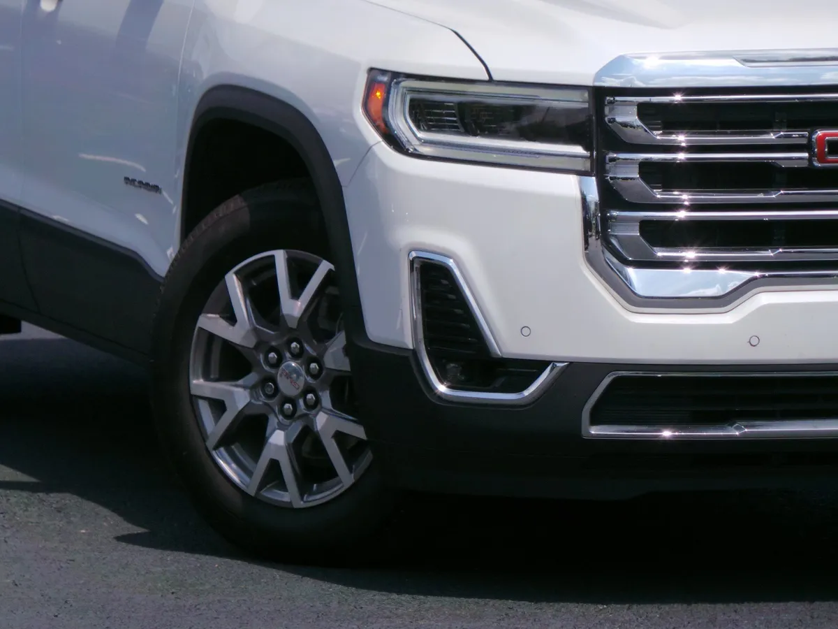 2022 GMC Acadia SLT thumbnail 18