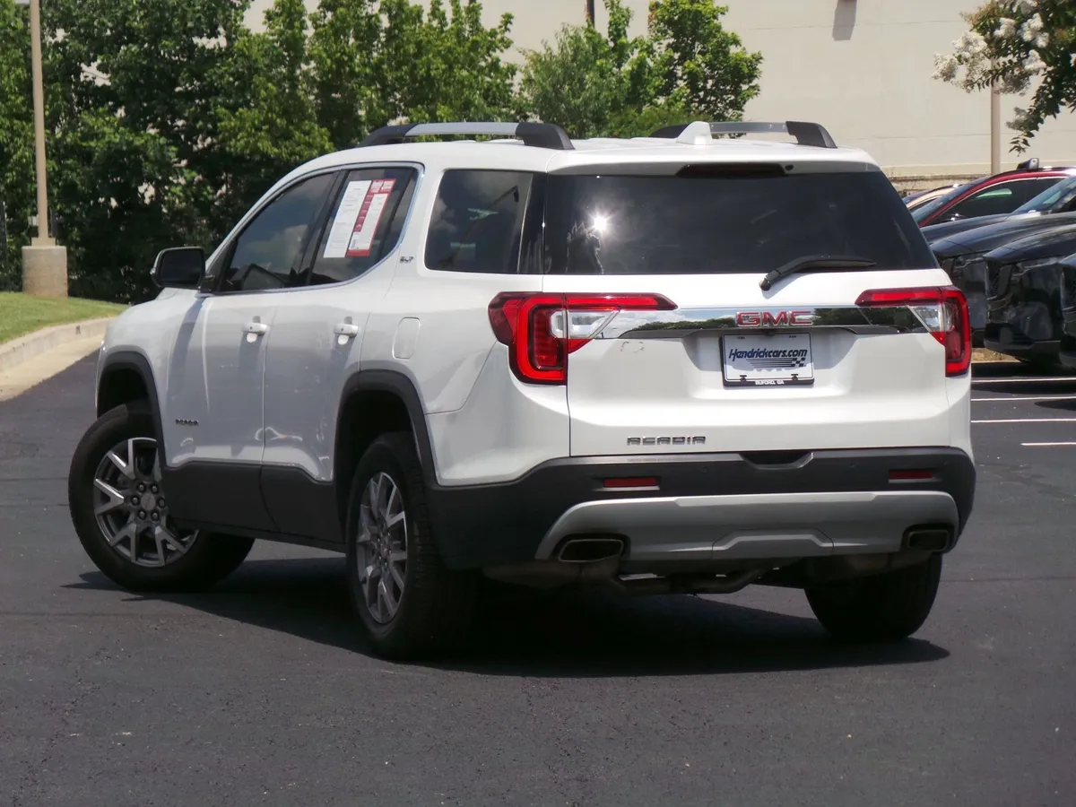 2022 GMC Acadia SLT thumbnail 2