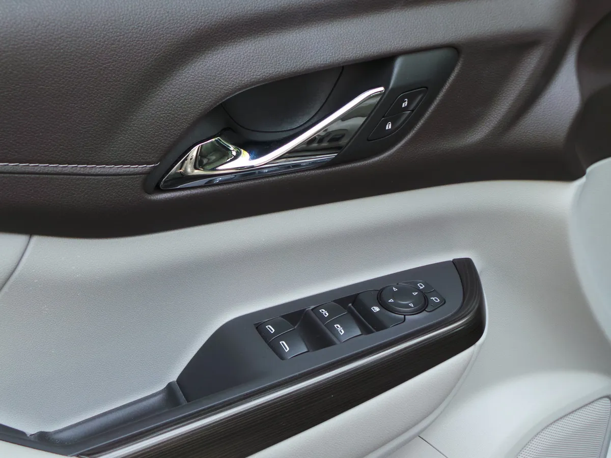 2022 GMC Acadia SLT thumbnail 26