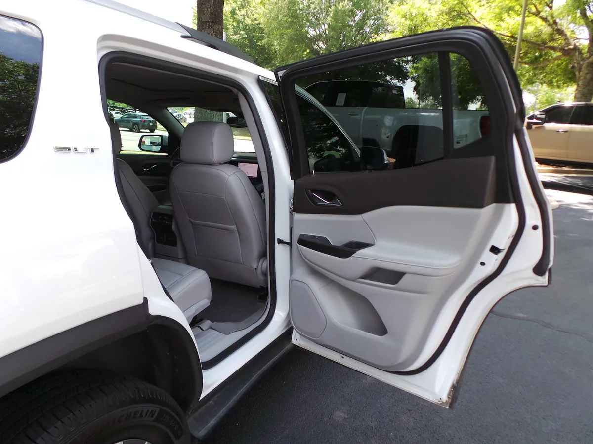 2022 GMC Acadia SLT thumbnail 37