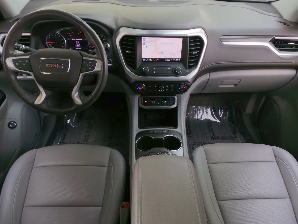 2022 GMC Acadia SLT thumbnail 5