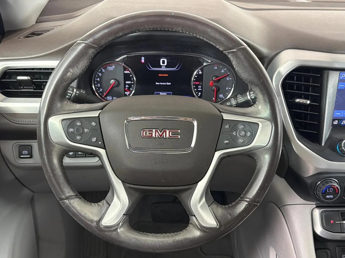 2022 GMC Acadia SLT thumbnail 26