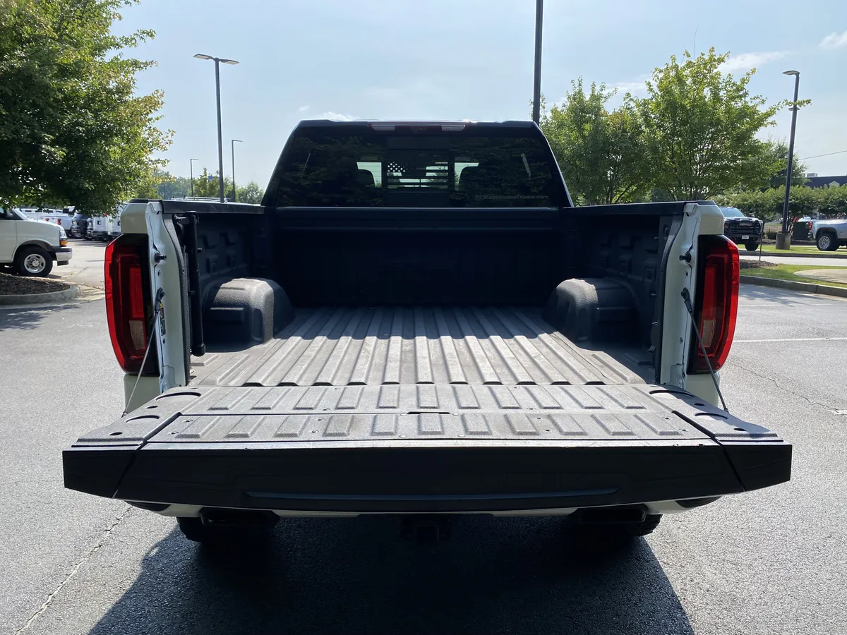 2022 GMC Sierra 1500 AT4 thumbnail 11