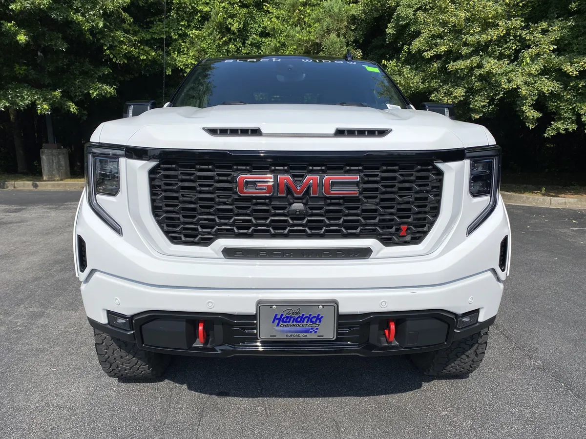 2022 GMC Sierra 1500 AT4 thumbnail 2