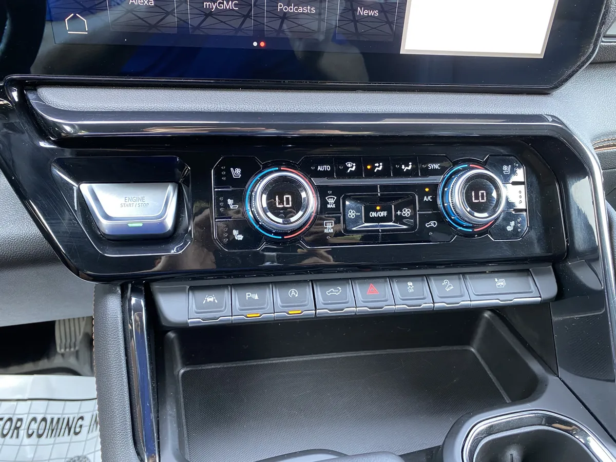 2022 GMC Sierra 1500 AT4 thumbnail 29