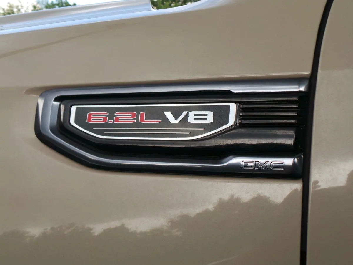2022 GMC Sierra 1500 AT4 thumbnail 5