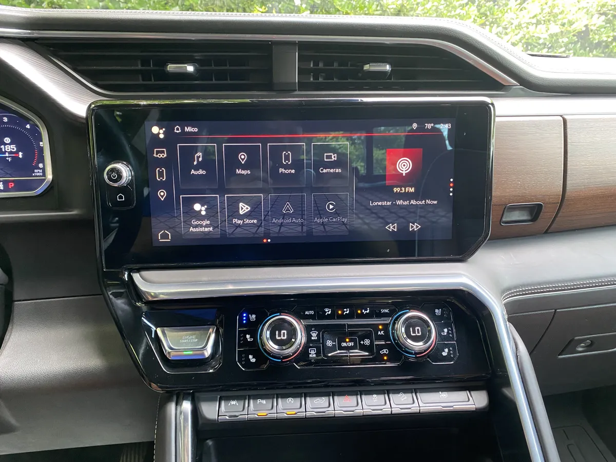 2022 GMC Sierra 1500 Denali Ultimate thumbnail 26