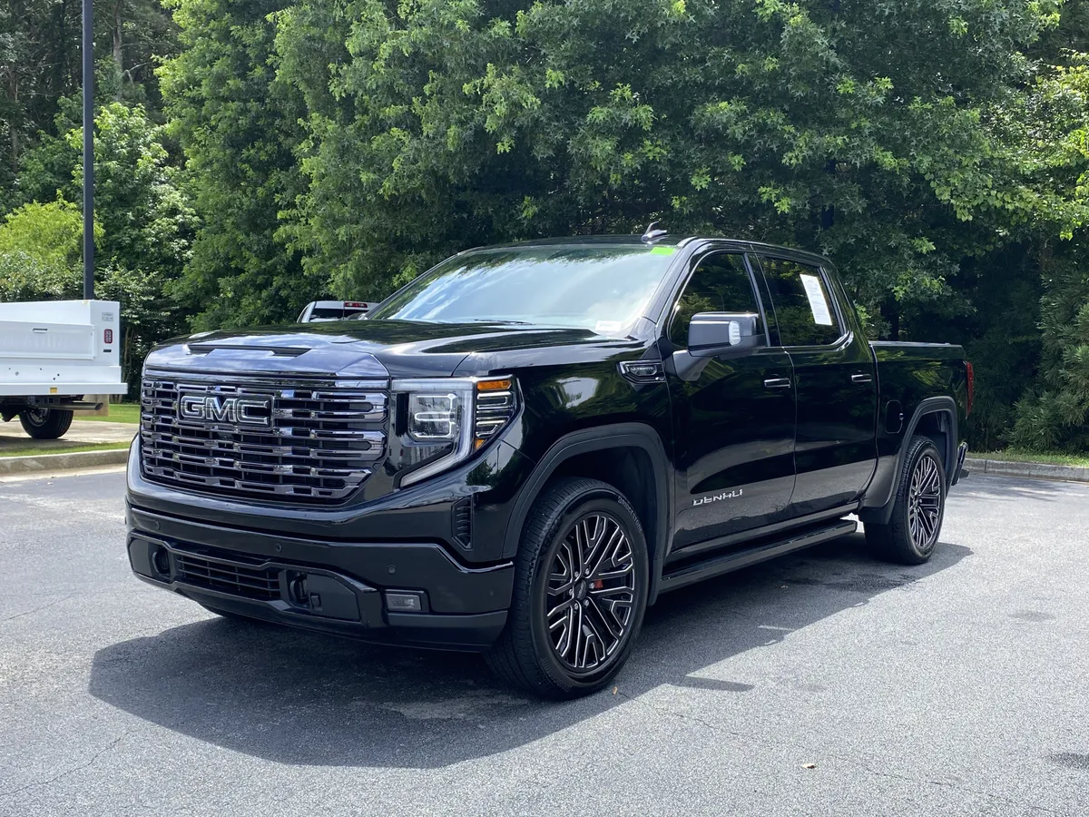 2022 GMC Sierra 1500 Denali Ultimate thumbnail 4