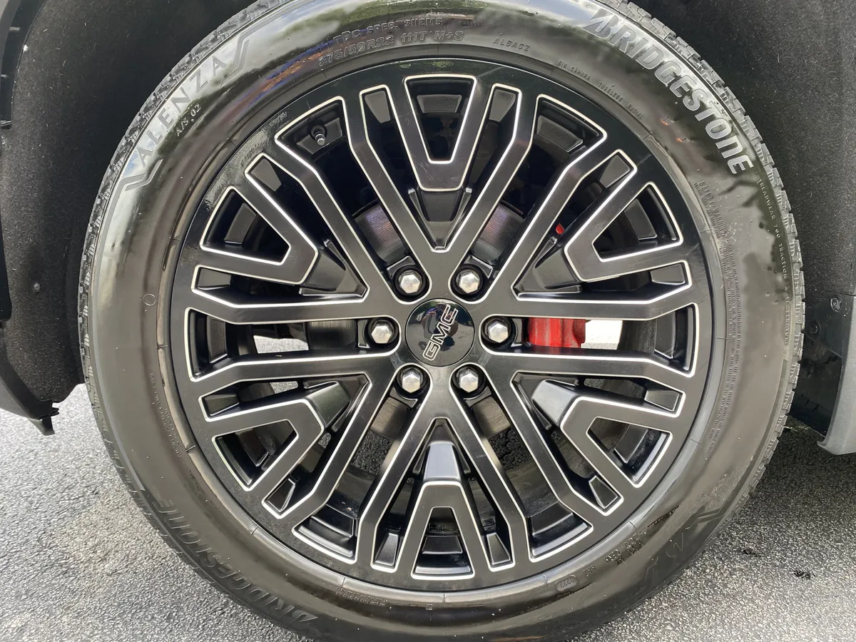 2022 GMC Sierra 1500 Denali Ultimate thumbnail 46