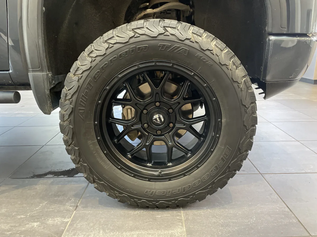 2022 GMC Sierra 1500 Limited AT4 thumbnail 11