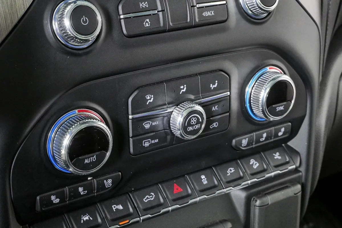 2022 GMC Sierra 1500 Limited Denali thumbnail 16