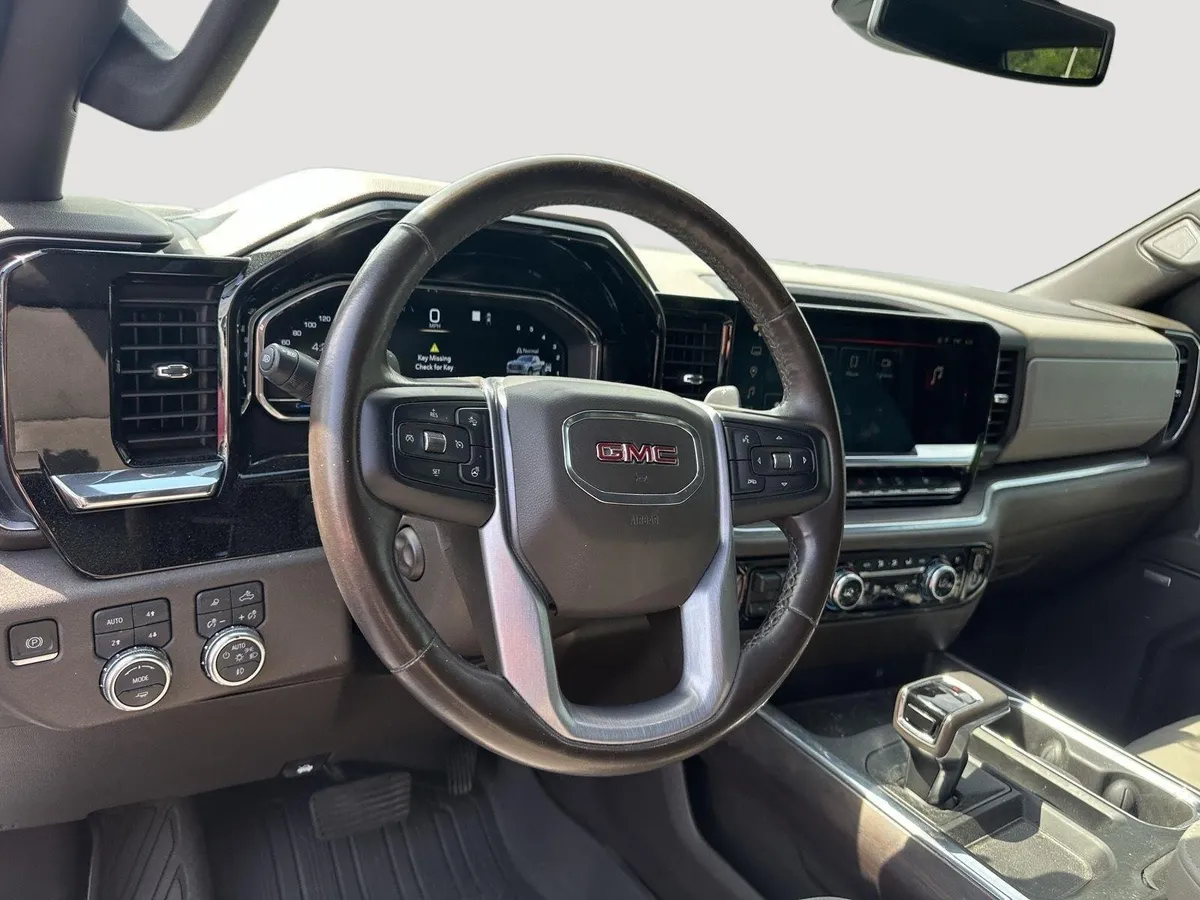 2022 GMC Sierra 1500 SLT thumbnail 10