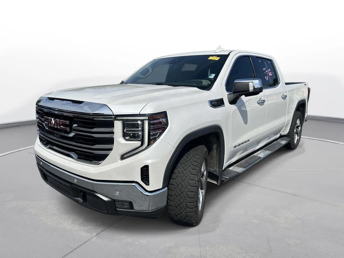 2022 GMC Sierra 1500 SLT thumbnail 2