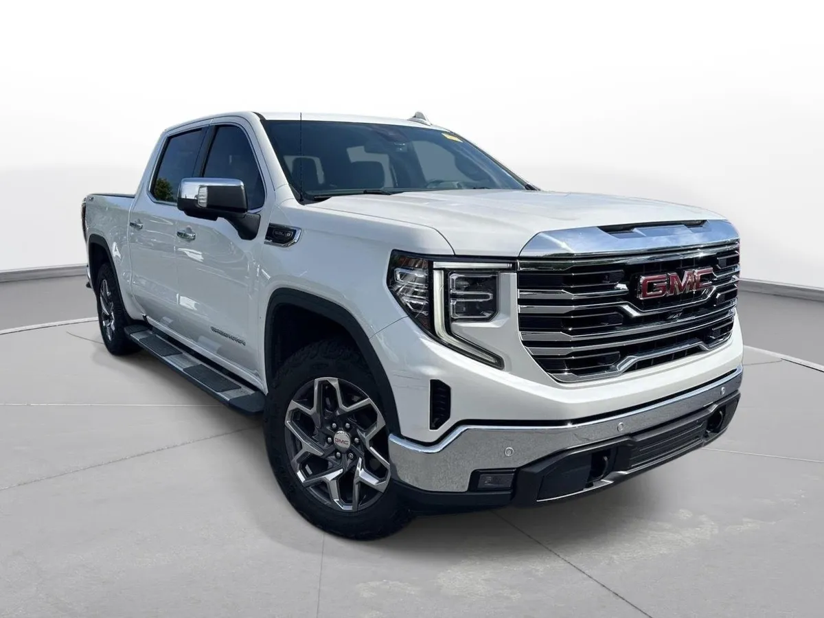 2022 GMC Sierra 1500 SLT thumbnail 4