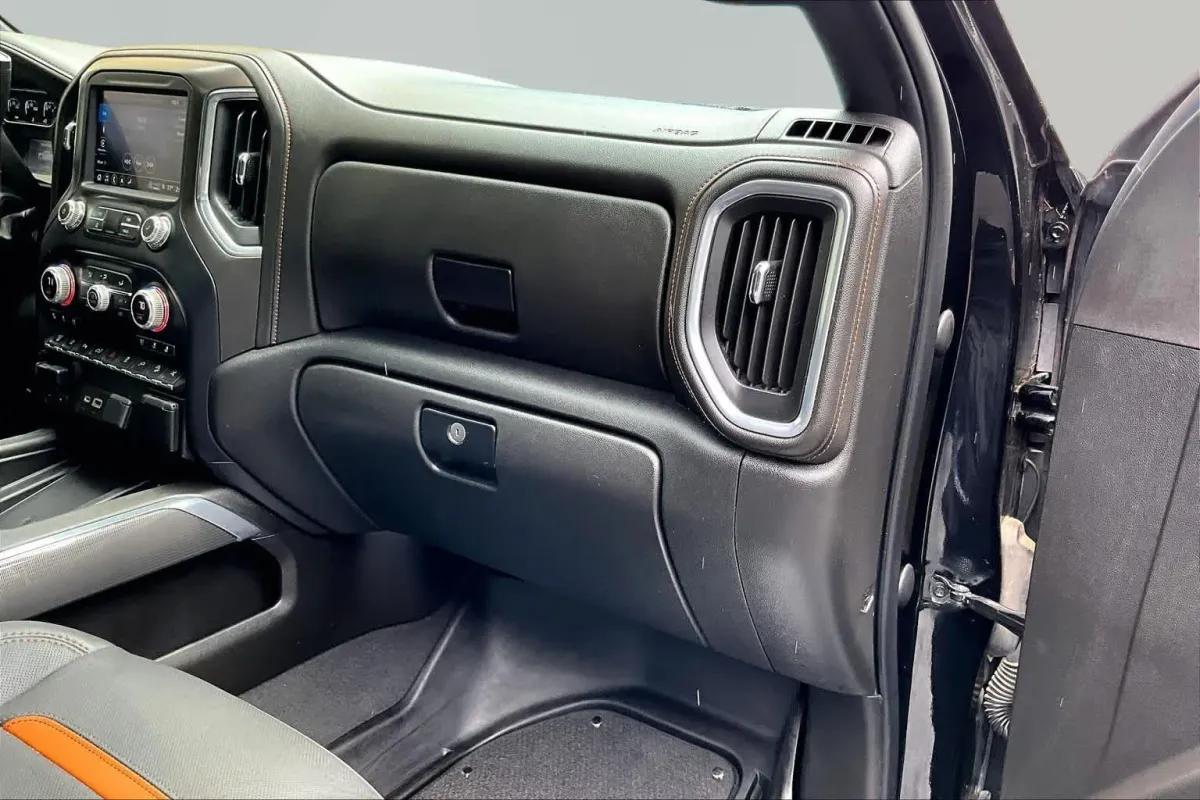 2022 GMC Sierra 2500HD AT4 thumbnail 18