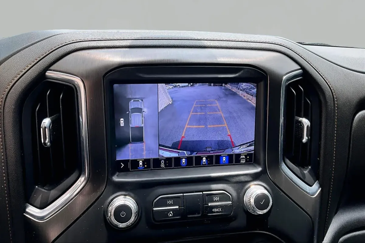 2022 GMC Sierra 2500HD AT4 thumbnail 26