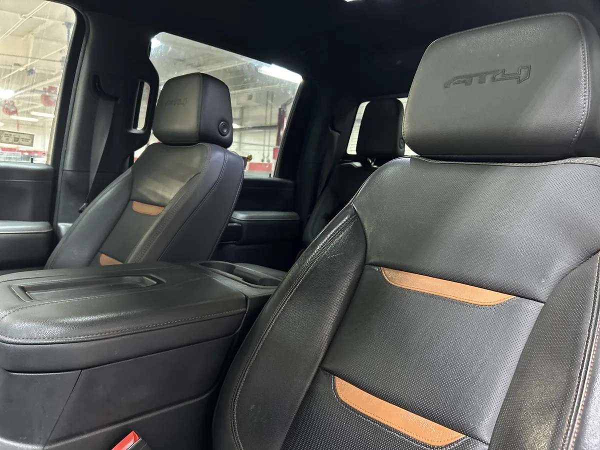 2022 GMC Sierra 2500HD AT4 thumbnail 11