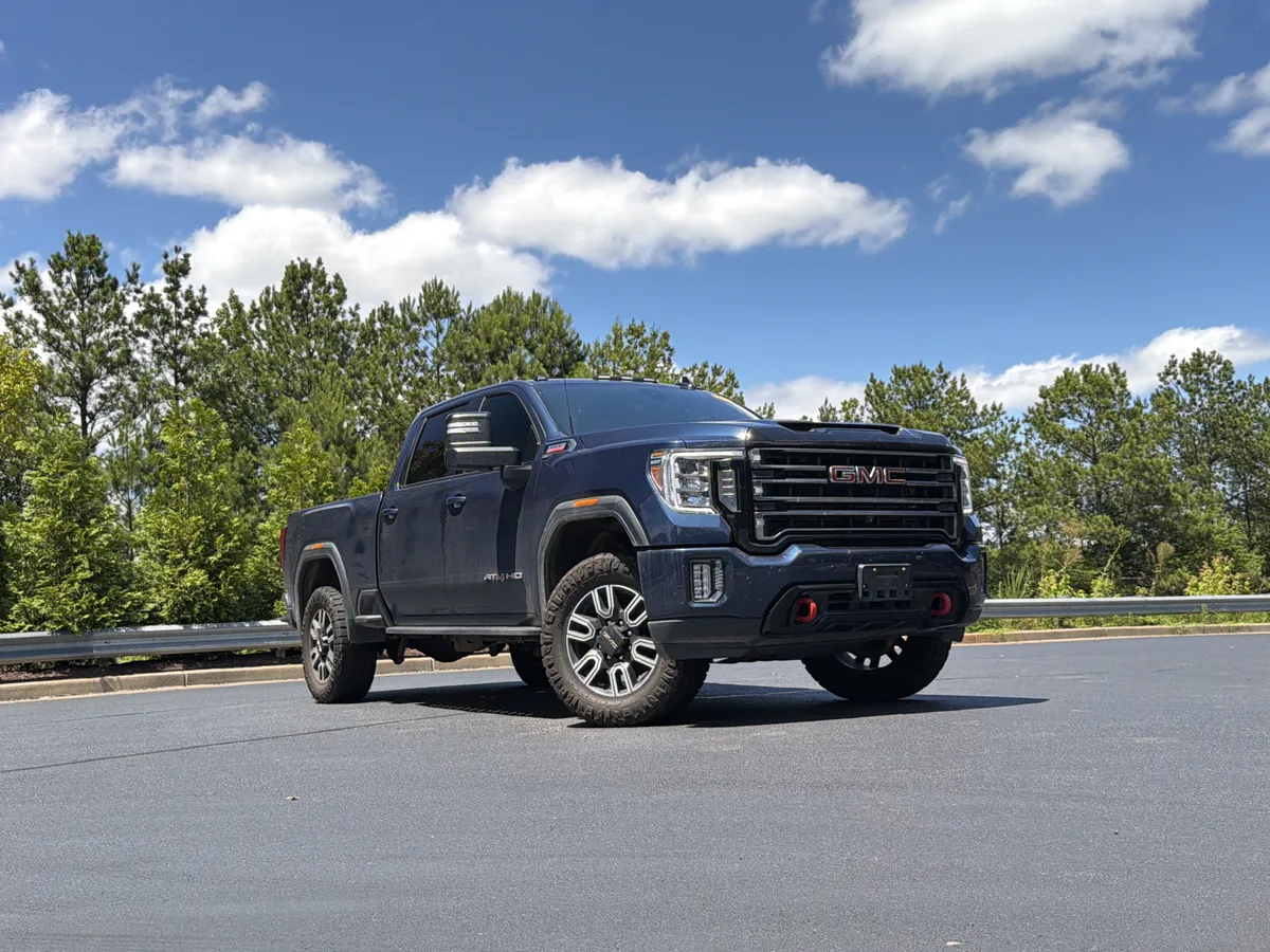 2022 GMC Sierra 2500HD AT4 thumbnail 2