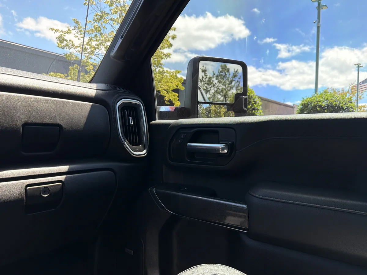 2022 GMC Sierra 2500HD AT4 thumbnail 28