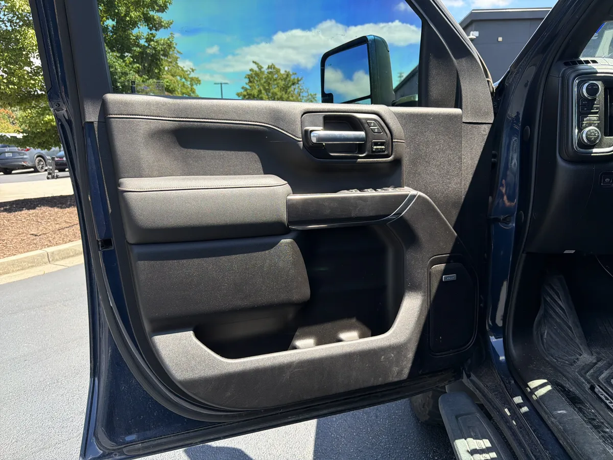 2022 GMC Sierra 2500HD AT4 thumbnail 29