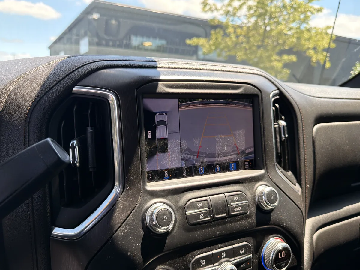 2022 GMC Sierra 2500HD AT4 thumbnail 37