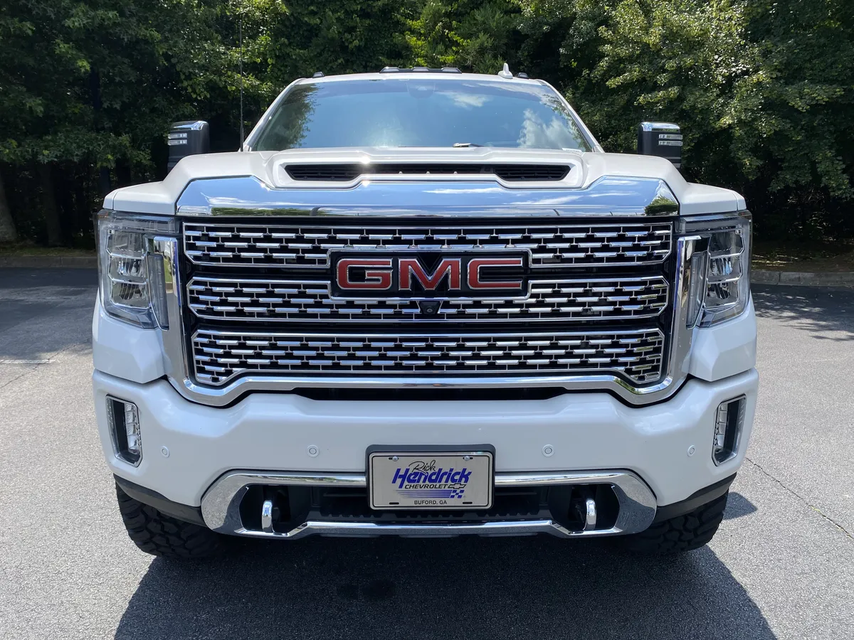 2022 GMC Sierra 2500HD Denali thumbnail 2