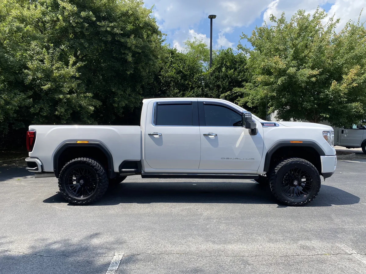 2022 GMC Sierra 2500HD Denali thumbnail 9