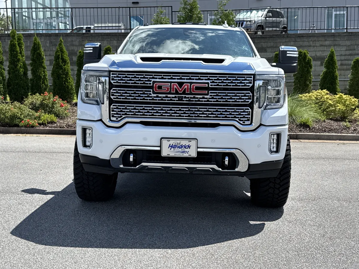 2022 GMC Sierra 2500HD Denali thumbnail 2
