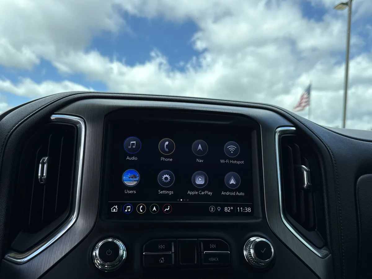 2022 GMC Sierra 2500HD Denali thumbnail 23