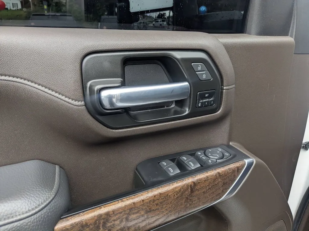 2022 GMC Sierra 3500HD Denali thumbnail 11