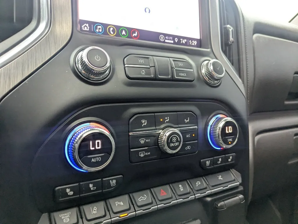2022 GMC Sierra 3500HD Denali thumbnail 18