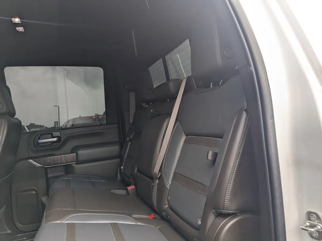 2022 GMC Sierra 3500HD Denali thumbnail 25