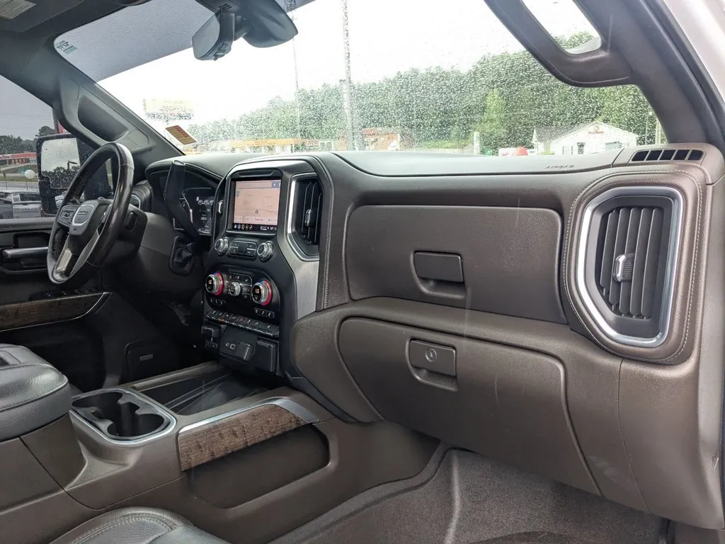 2022 GMC Sierra 3500HD Denali thumbnail 28