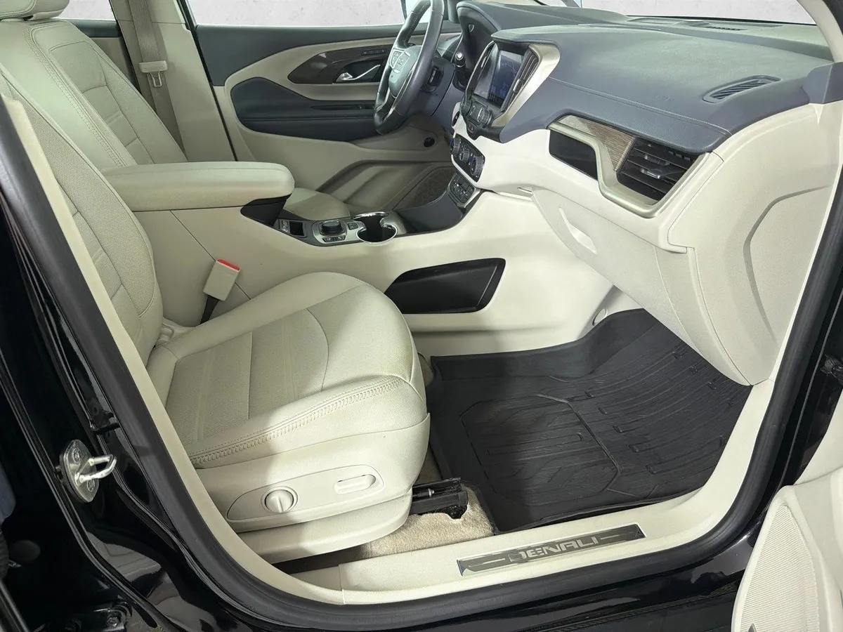 2022 GMC Terrain Denali thumbnail 15