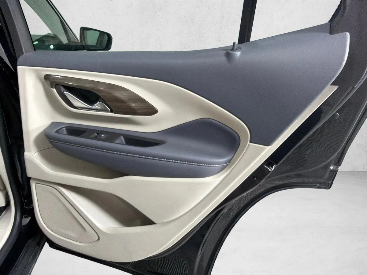 2022 GMC Terrain Denali thumbnail 18