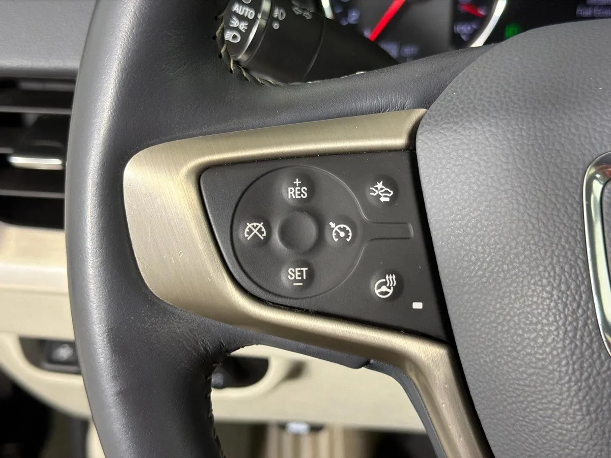 2022 GMC Terrain Denali thumbnail 27