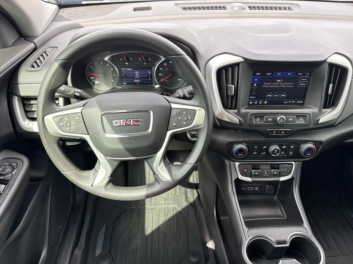2022 GMC Terrain SLE thumbnail 17