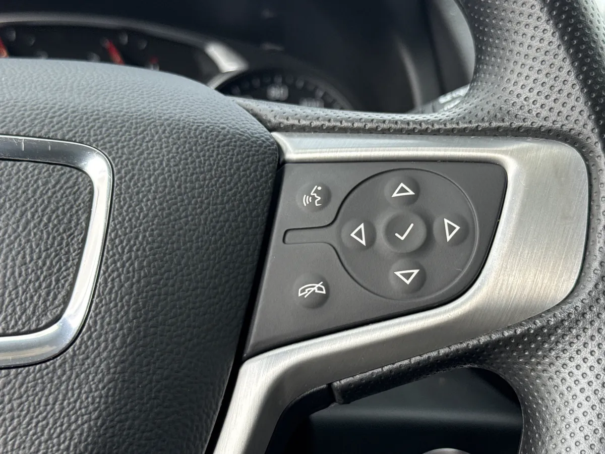 2022 GMC Terrain SLE thumbnail 19