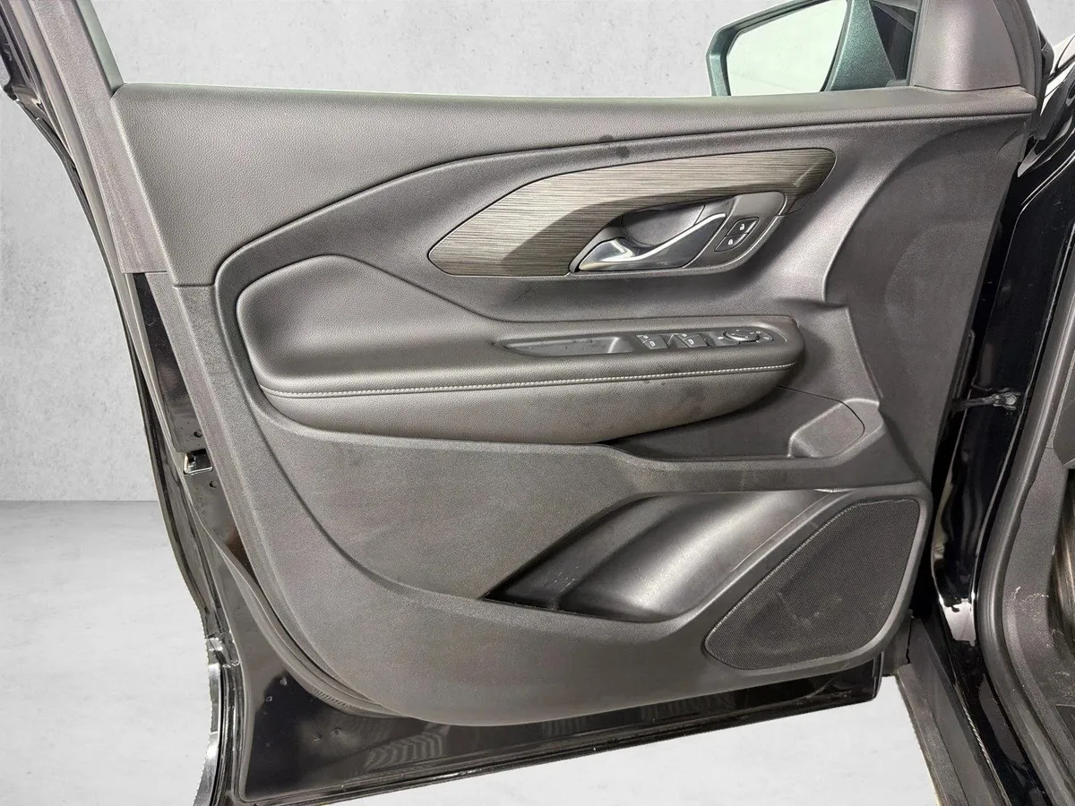2022 GMC Terrain SLE thumbnail 10