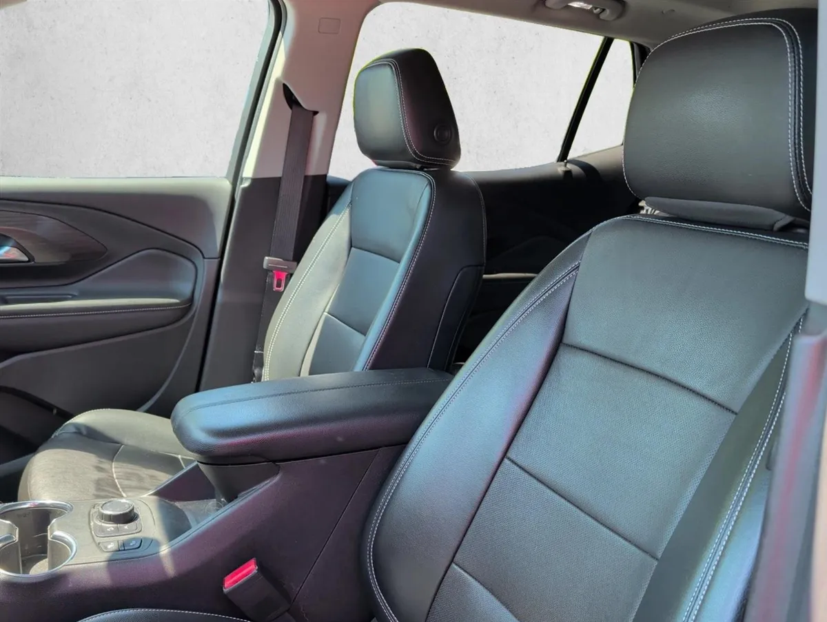 2022 GMC Terrain SLT thumbnail 11