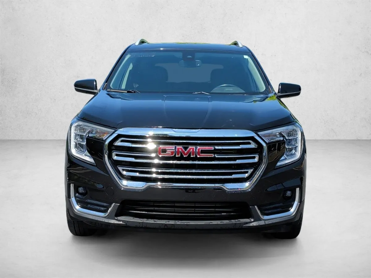 2022 GMC Terrain SLT thumbnail 2