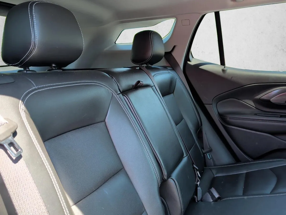 2022 GMC Terrain SLT thumbnail 21