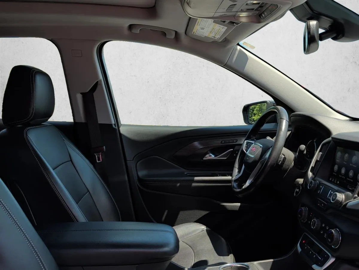 2022 GMC Terrain SLT thumbnail 23
