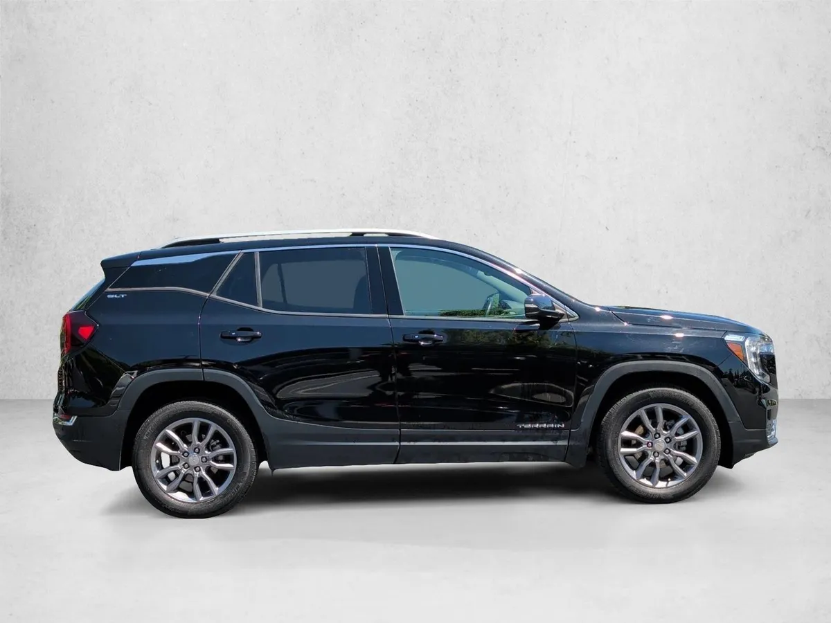 2022 GMC Terrain SLT thumbnail 4