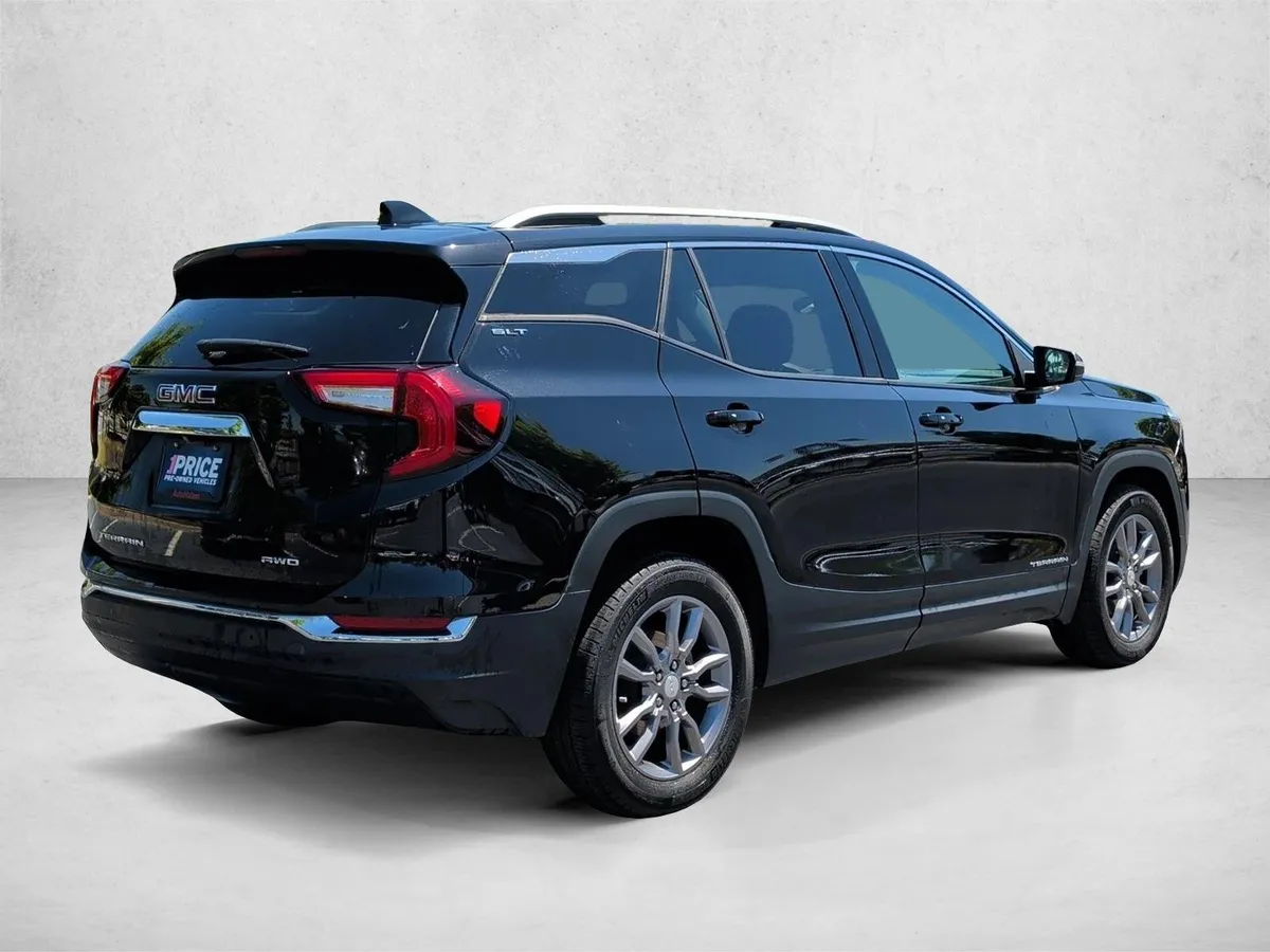 2022 GMC Terrain SLT thumbnail 5