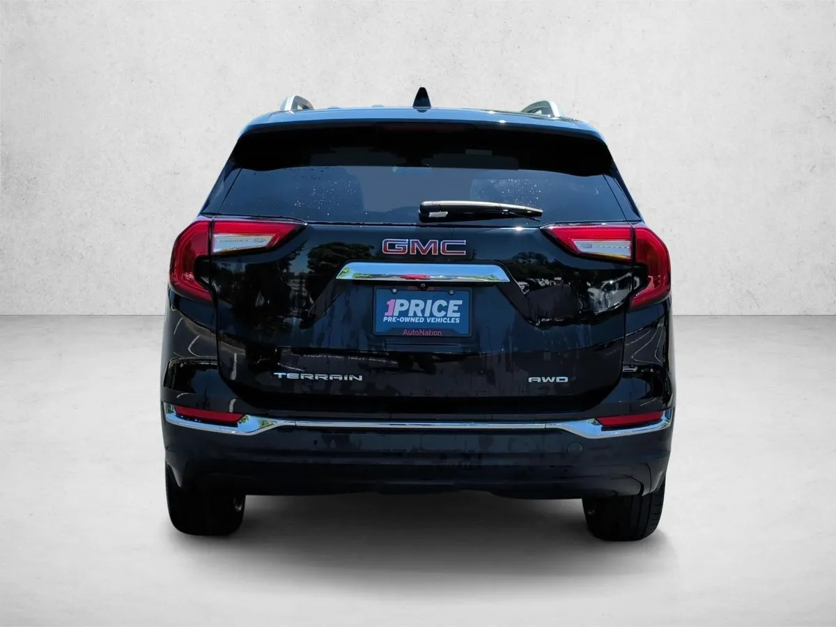 2022 GMC Terrain SLT thumbnail 6