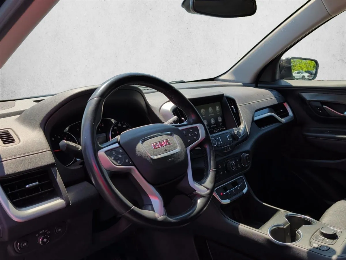 2022 GMC Terrain SLT thumbnail 9