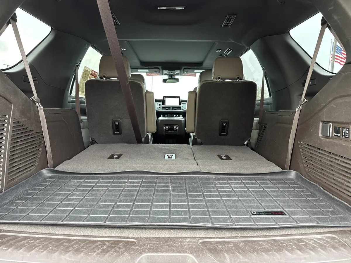 2022 GMC Yukon SLT thumbnail 35