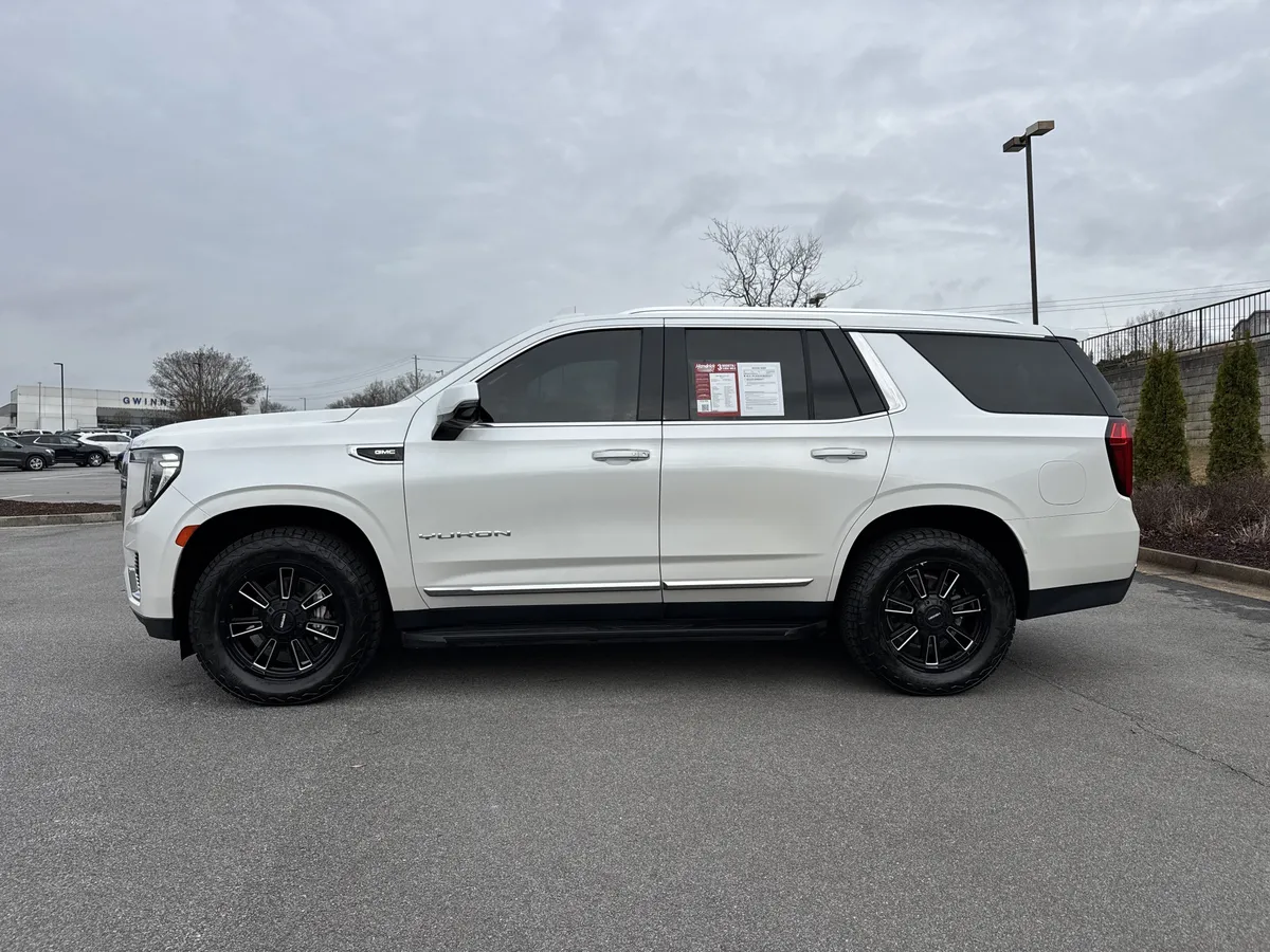 2022 GMC Yukon SLT thumbnail 6